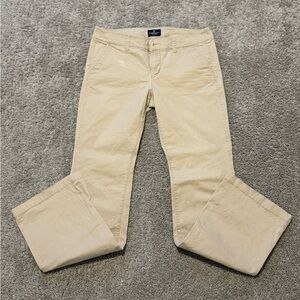 American eagle khaki pants